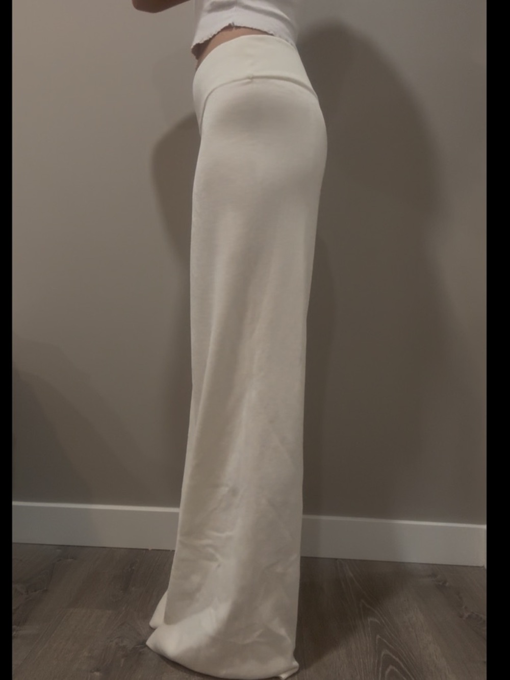 Garage Chenille Low Rise Pants in Cream - Picture 4 of 7